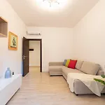 The Best Rent - Modern Two-Bedrooms Apartment In Monteverde Area